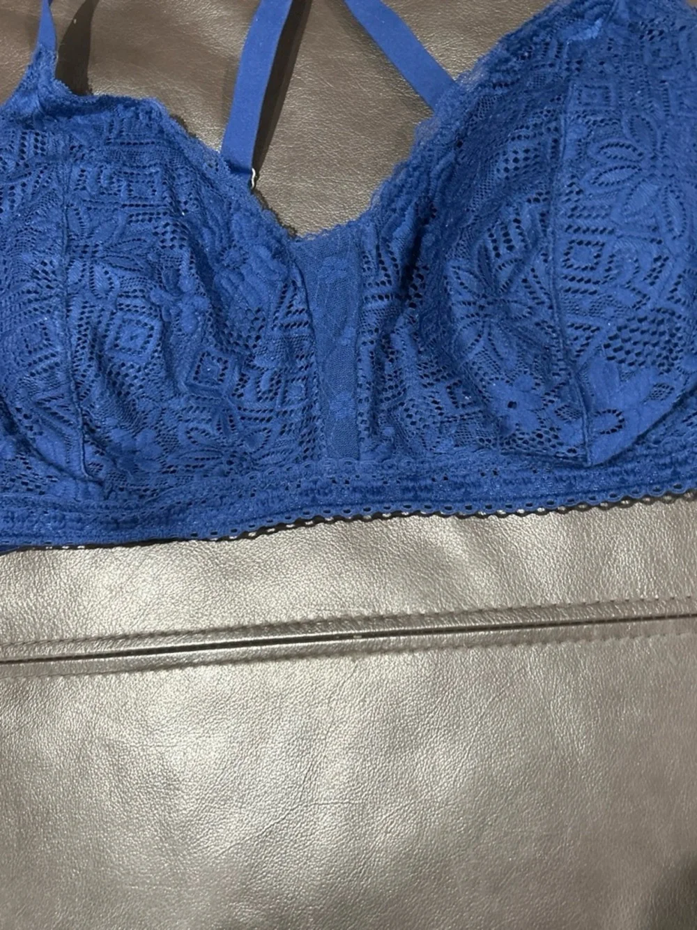 No Boundaries Lace Bralette in Royal Blue